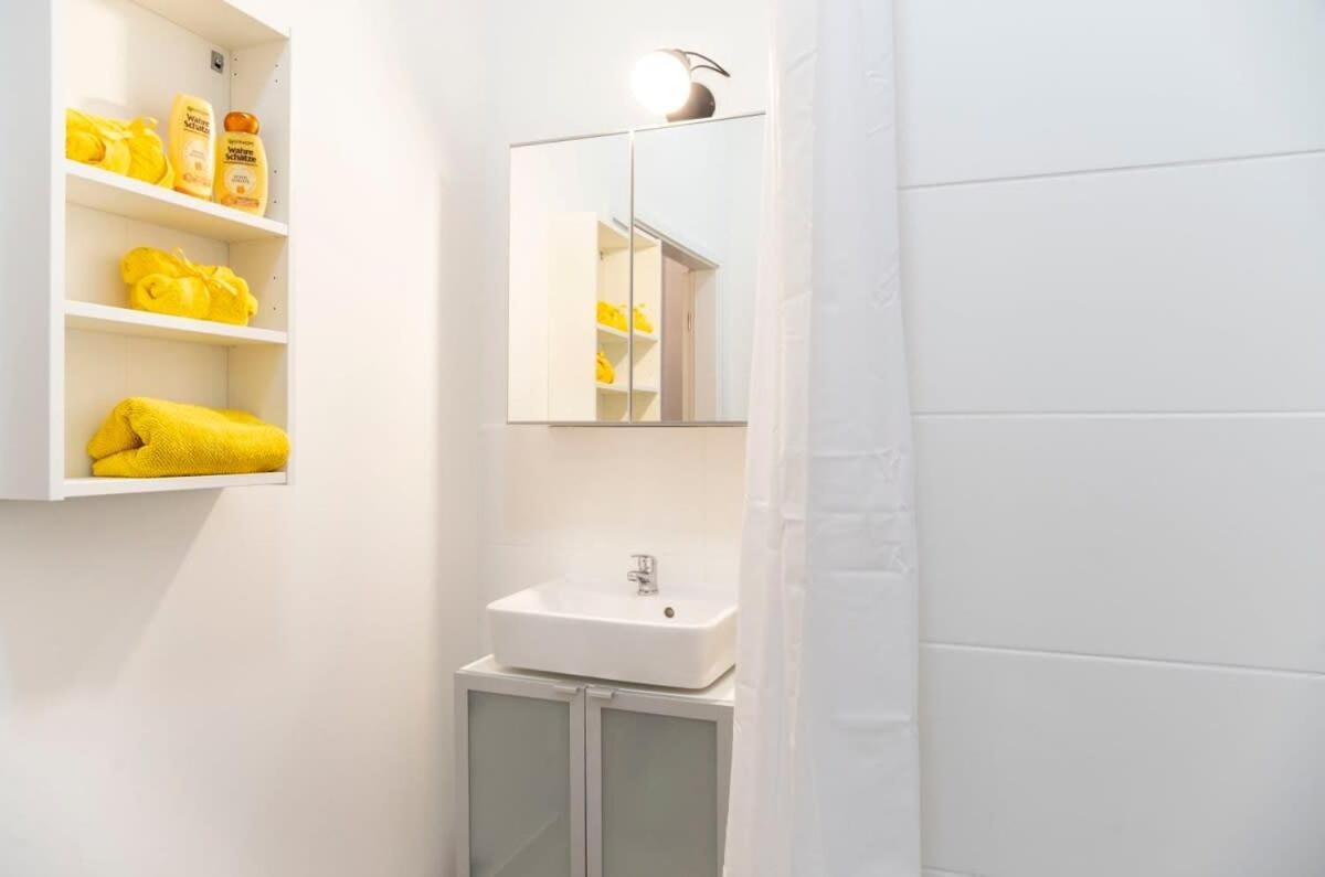Modern 2 Bedroom In Schoeneberg Appartement Berlijn